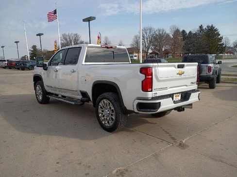 New 2025 Chevrolet Silverado 2500 High Country w/ Technology Package AWD/4WD image 5
