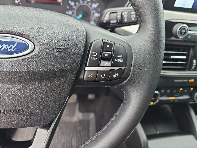 Used 2022 Ford Escape SE w/ SE Sport Appearance Package FWD image 19