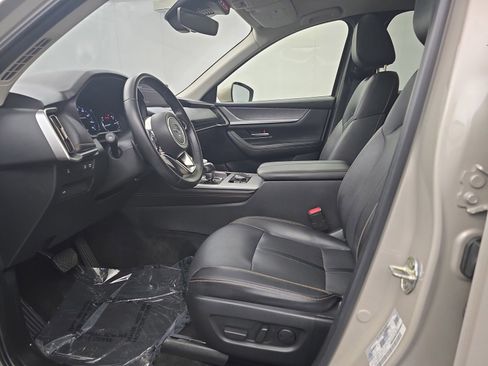 Used 2024 MAZDA CX-90 3.3 Turbo w/ Preferred Plus AWD/4WD image 19