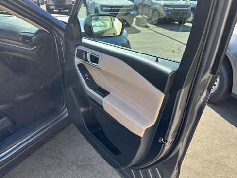 Certified 2023 Ford Explorer XLT RWD image 27