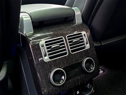 Used 2020 Land Rover Range Rover Autobiography image 22