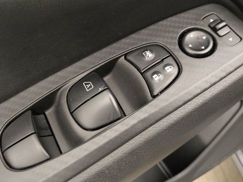 Used 2024 Nissan Altima 2.5 SV image 27