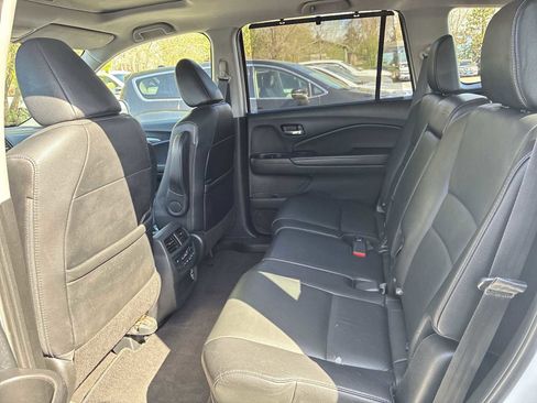 Used 2021 Honda Pilot Black Edition image 24