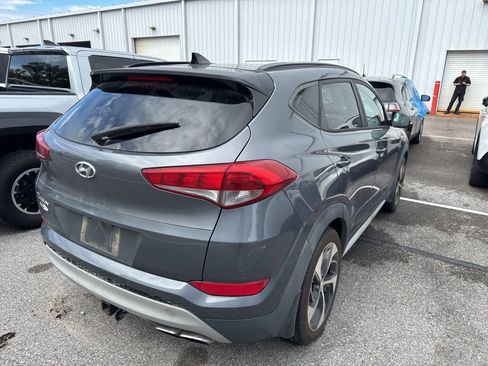 Used 2018 Hyundai Tucson Value FWD image 5