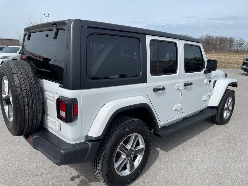 Used 2022 Jeep Wrangler Unlimited Sahara AWD/4WD image 7