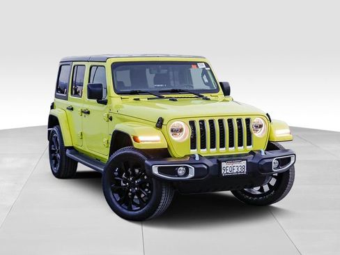 Used 2023 Jeep Wrangler Unlimited Sahara AWD/4WD image 2