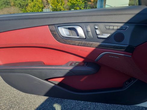 Used 2017 Mercedes-Benz SL 450 image 24