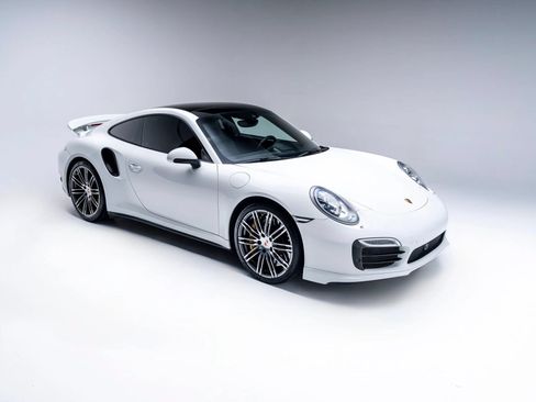 Used 2014 Porsche 911 Turbo S AWD/4WD image 17