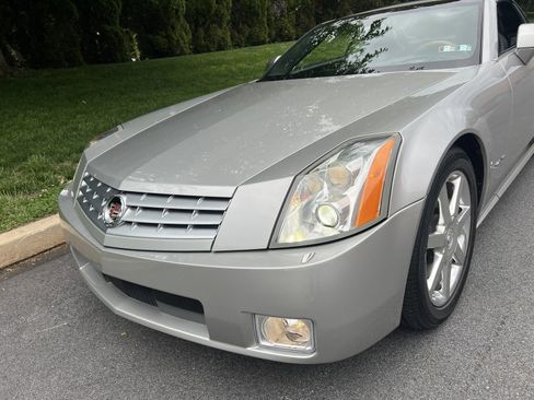Used 2004 Cadillac XLR RWD image 99