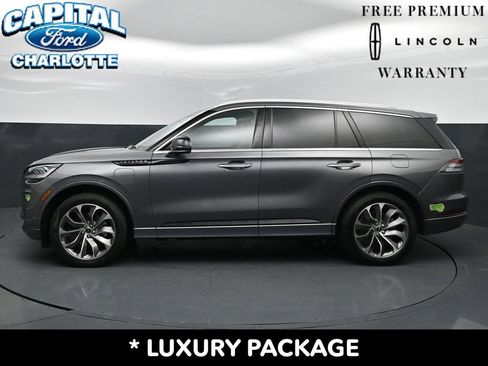 Used 2023 Lincoln Aviator Grand Touring w/ Equipment Group 301A AWD/4WD image 5
