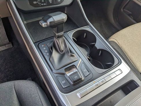 Certified 2026 Kia Carnival LX image 28