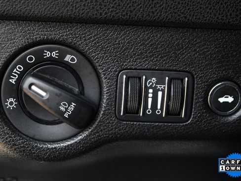 Used 2020 Dodge Charger R/T w/ Blacktop Package image 16