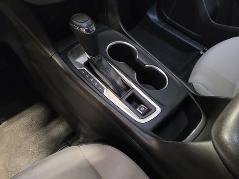 Used 2018 Chevrolet Equinox LS image 26