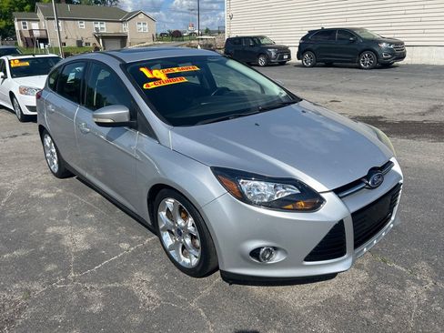 Used 2014 Ford Focus Titanium FWD image 4