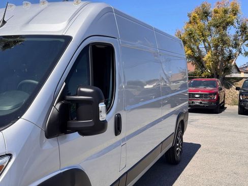 Used 2025 RAM ProMaster 2500 w/ Quick Order Package 22G SLT FWD image 6