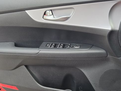 Used 2024 Kia Forte LXS w/ LXS Technology Package FWD image 20