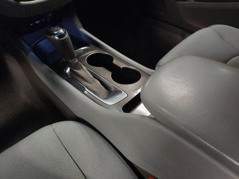 Used 2020 Chevrolet Malibu LS FWD image 26
