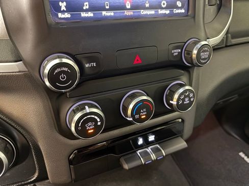 Used 2021 RAM 1500 Big Horn image 27
