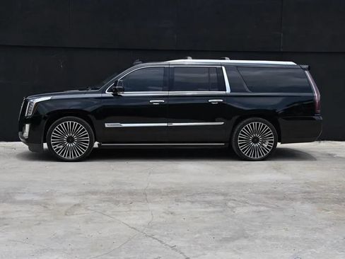 Used 2016 Cadillac Escalade ESV Premium RWD image 8