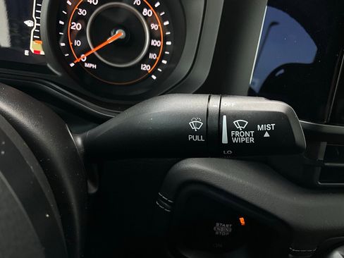 Used 2025 Jeep Gladiator Sport image 36