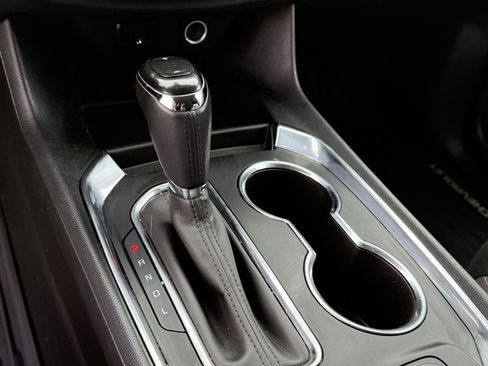 Used 2019 Chevrolet Traverse LT image 26