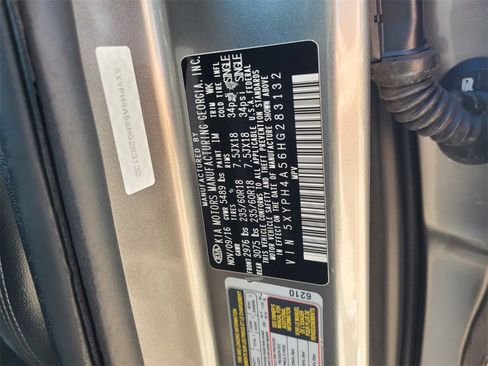 Used 2017 Kia Sorento EX image 21