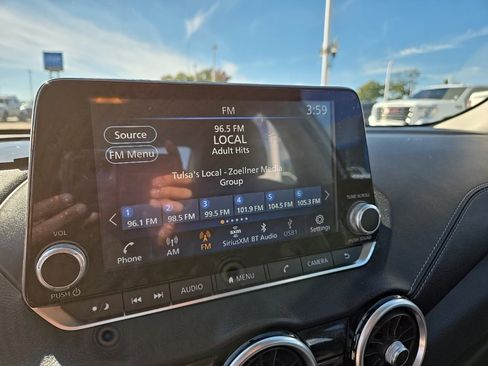 Used 2021 Nissan Sentra SV w/ Trunk Package image 28