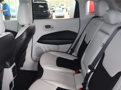 Used 2021 Jeep Compass Latitude w/ Convenience Group FWD image 30