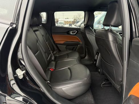 Used 2024 Jeep Compass Limited image 16