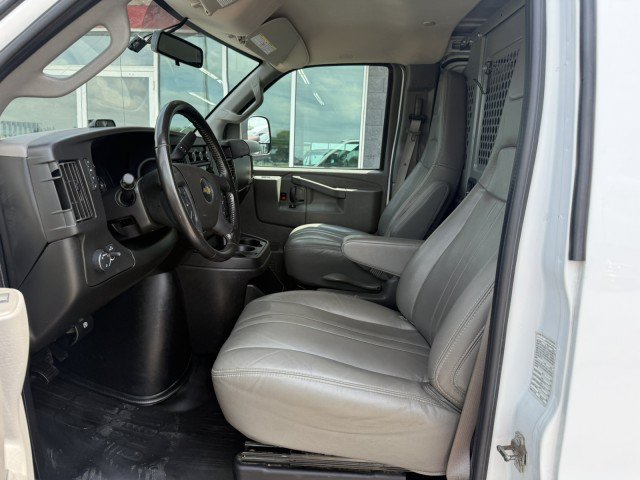 Used 2022 Chevrolet Express 2500 w/ Driver Convenience Package RWD image 27