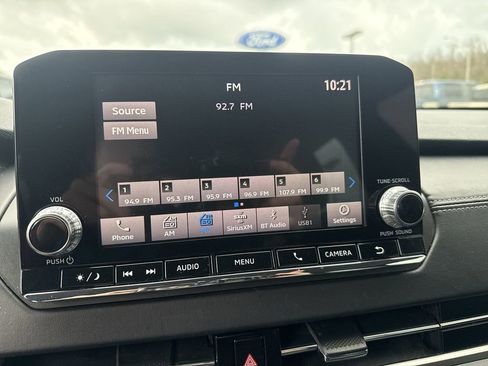 Used 2023 Mitsubishi Outlander ES image 12