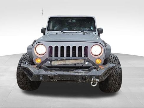 Used 2015 Jeep Wrangler Unlimited Sahara w/ Connectivity Group image 2