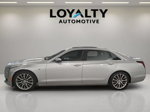 Used 2018 Cadillac CT6 Luxury AWD/4WD image 2