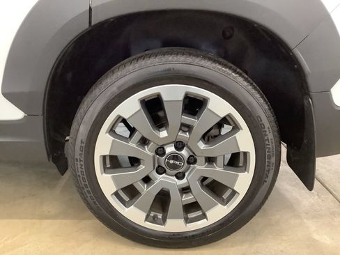Used 2025 Honda Passport EX-L image 24