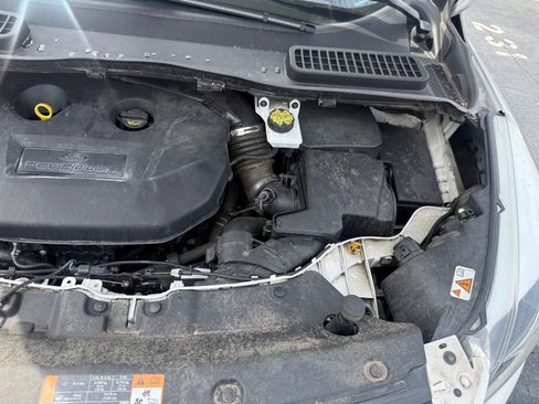 Used 2016 Ford Escape Titanium w/ Equipment Group 301A AWD/4WD image 57
