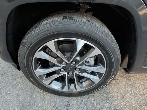 Used 2022 Jeep Grand Cherokee L Overland w/ Luxury Tech Group IV image 9