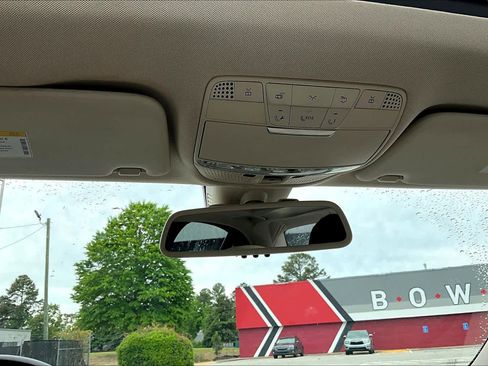 Certified 2017 Mercedes-Benz C 300 4MATIC Sedan image 36