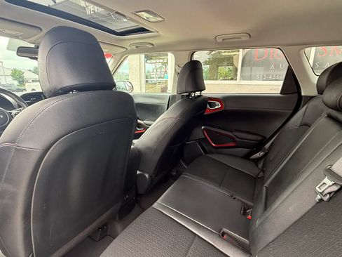 Used 2023 Kia Soul GT-Line w/ GT-Line Technology Package FWD image 10