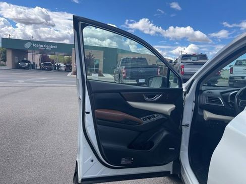 Used 2022 Subaru Ascent Touring AWD/4WD image 26