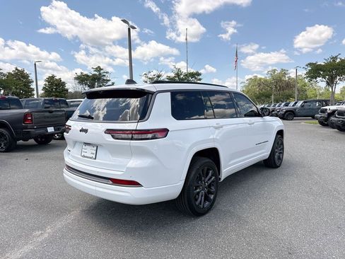 New 2026 Jeep Grand Cherokee L Limited AWD/4WD image 3