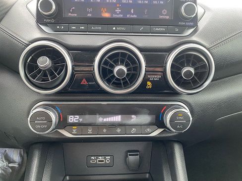 Used 2021 Nissan Sentra SV image 23