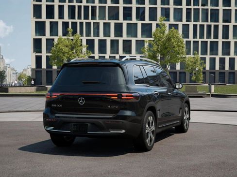 New 2024 Mercedes-Benz EQB 300 4MATIC image 22