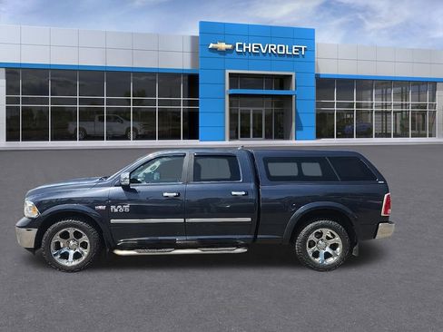 Used 2014 RAM 1500 Laramie w/ Convenience Group AWD/4WD image 2