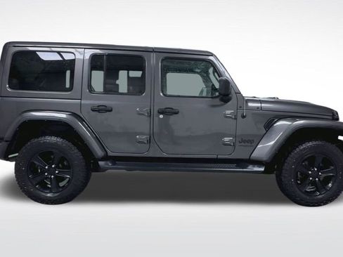 Used 2021 Jeep Wrangler Unlimited Sahara image 24