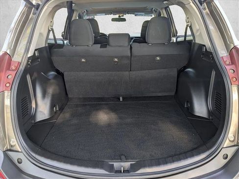 Used 2013 Toyota RAV4 XLE FWD image 6