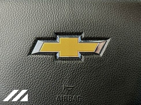 Used 2015 Chevrolet Colorado LT w/ Luxury Package AWD/4WD image 32