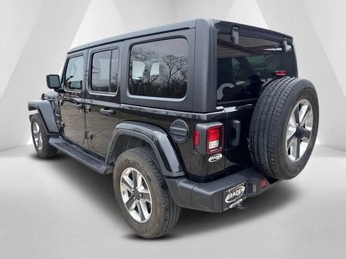 Used 2021 Jeep Wrangler Unlimited Sahara AWD/4WD image 8