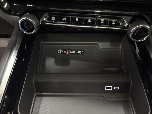 New 2026 Chevrolet Tahoe High Country image 22