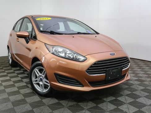 Used 2017 Ford Fiesta SE FWD image 3