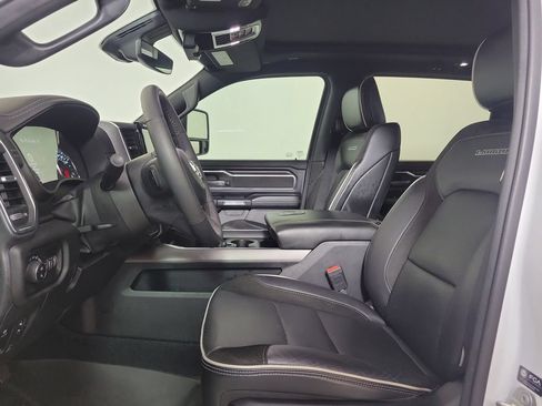 Used 2025 RAM 1500 Laramie w/ Sport Appearance Package AWD/4WD image 12